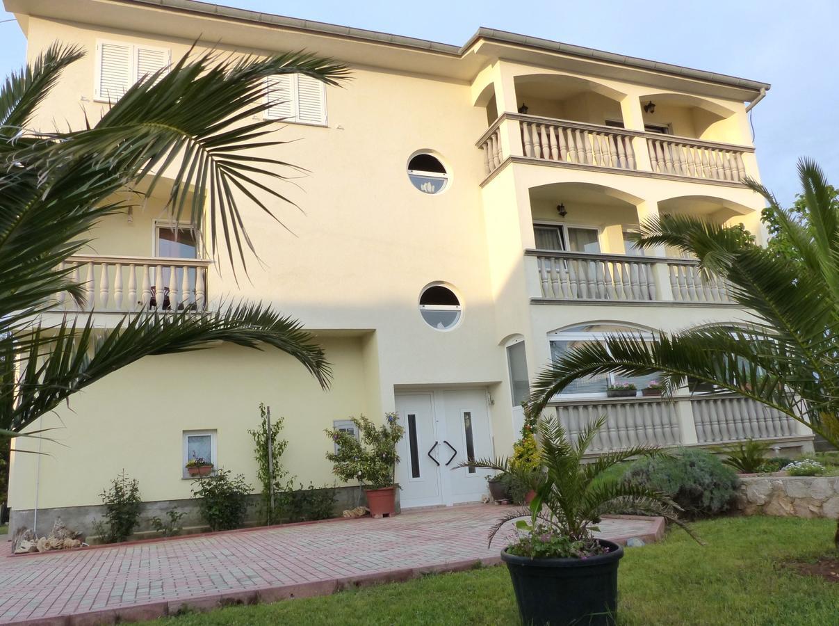 Croliday Apartment With Pool Nin Vrsi Exterior foto